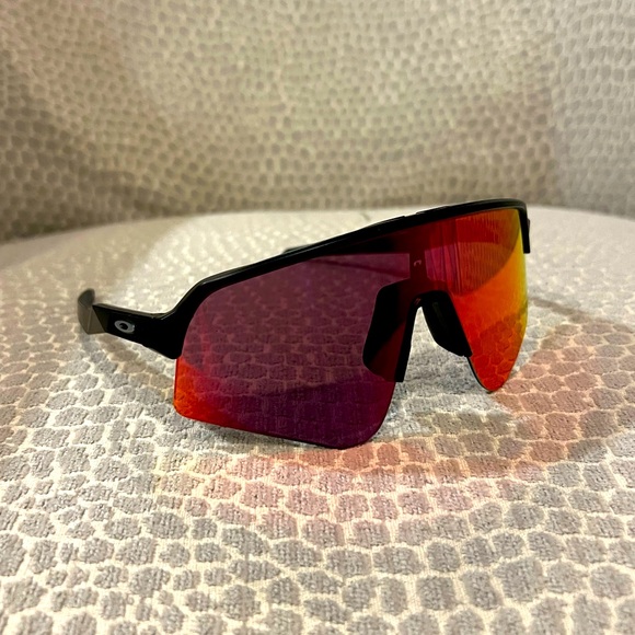 *Brand New* Oakley Sutro lite Sweep Sunglasses